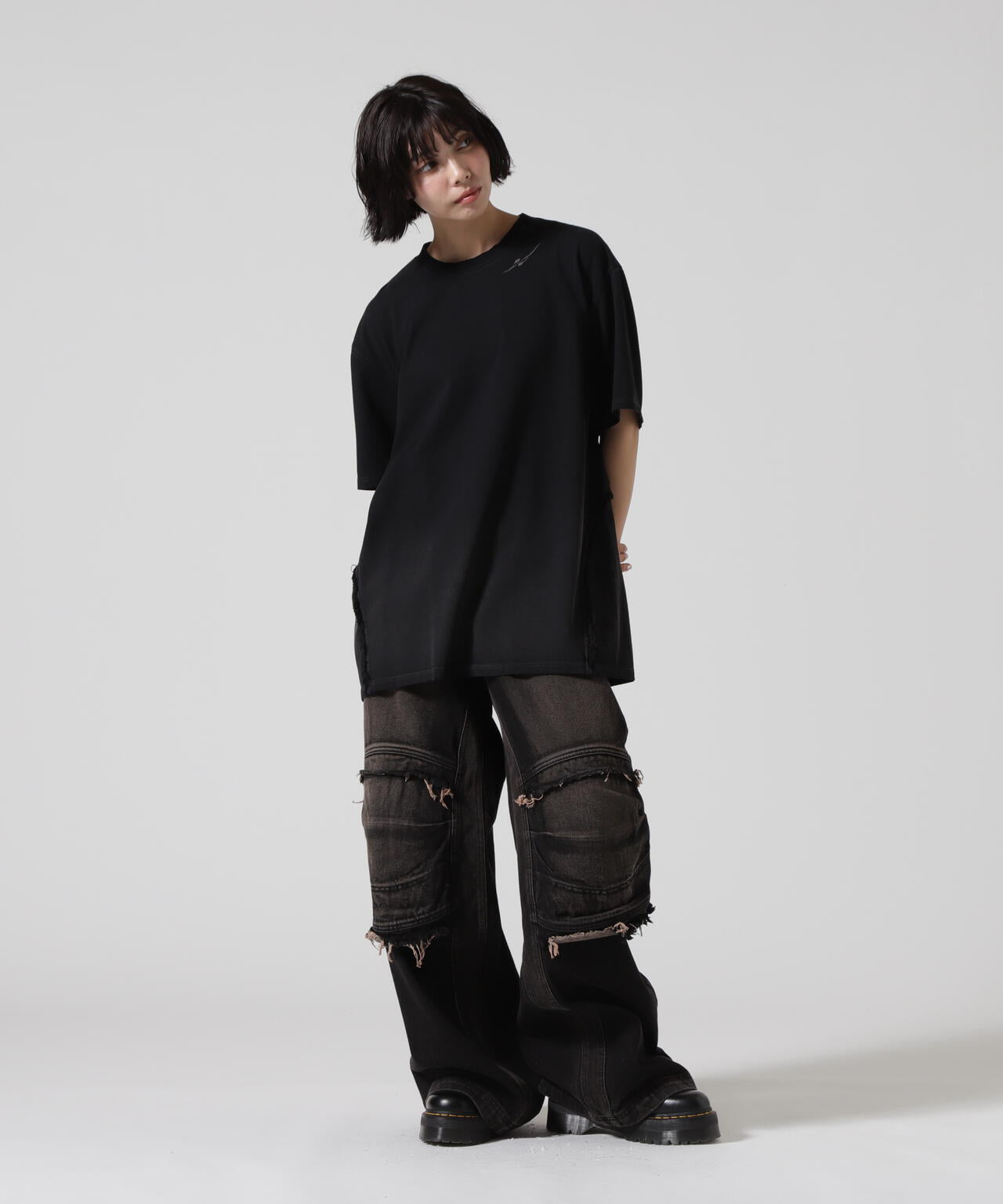 BLR/ビーエルアール/KNEE POINT WASHED DENIM PANTS