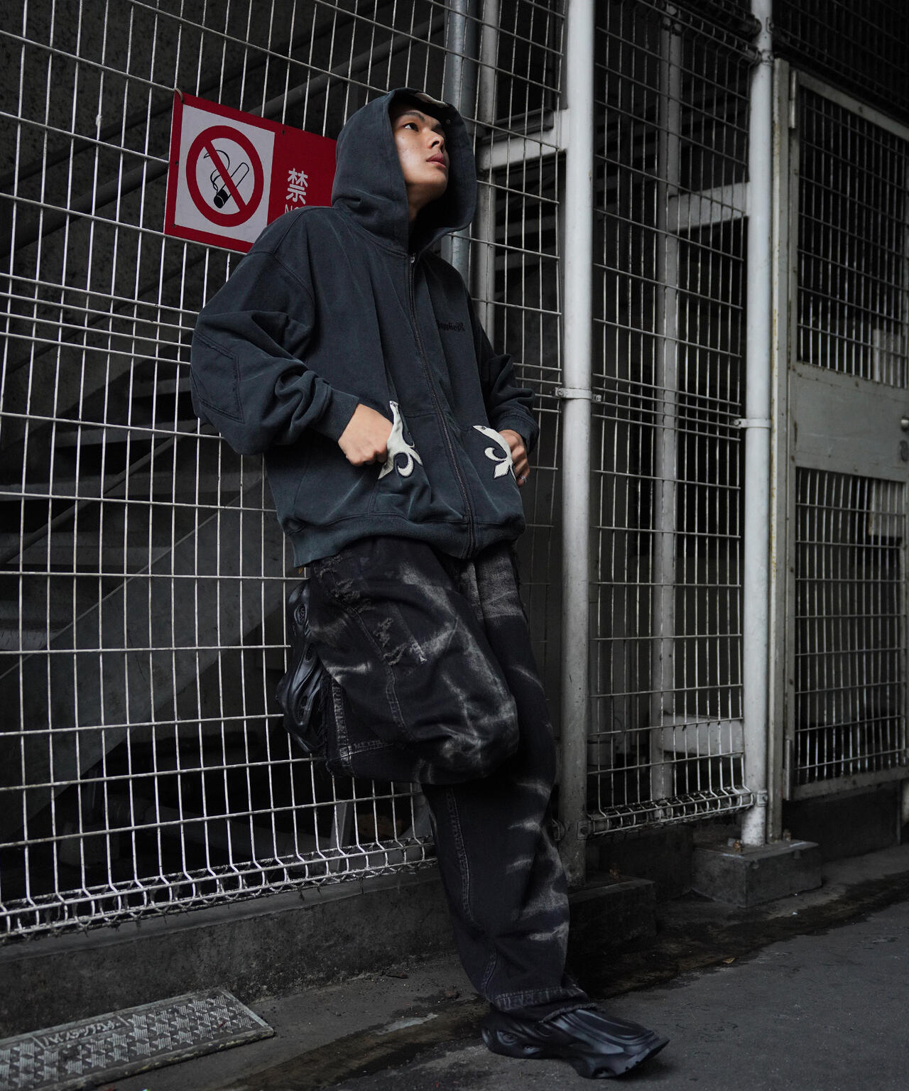 SUPPLIER/【LHP EXCLUSIVE】FLEUR LEATHER PATCH ZIP HOODIE