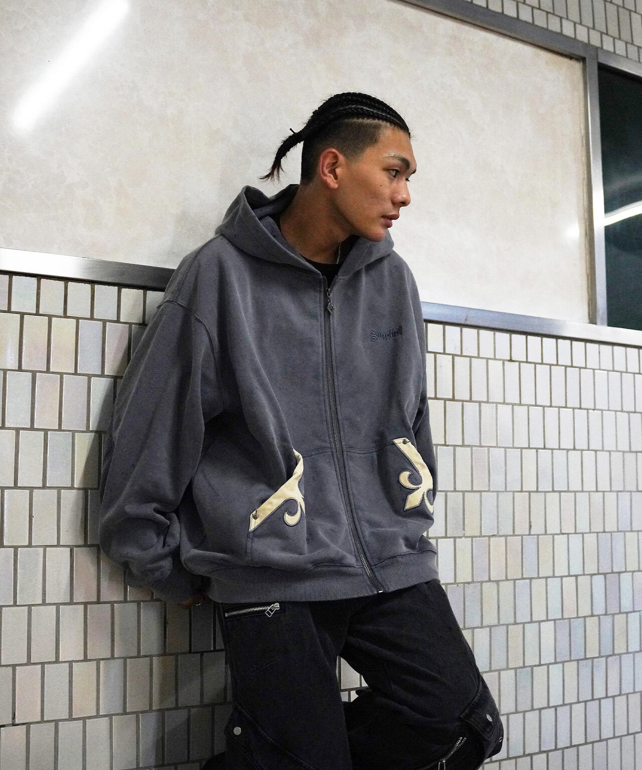 SUPPLIER/【LHP EXCLUSIVE】FLEUR LEATHER PATCH ZIP HOODIE