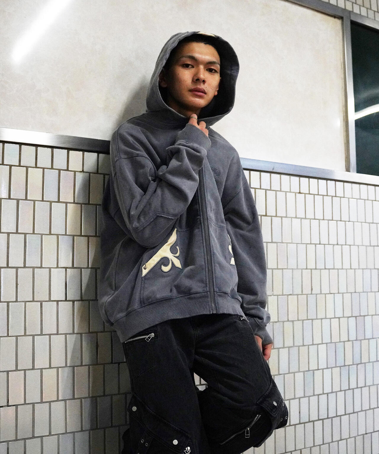 SUPPLIER/【LHP EXCLUSIVE】FLEUR LEATHER PATCH ZIP HOODIE