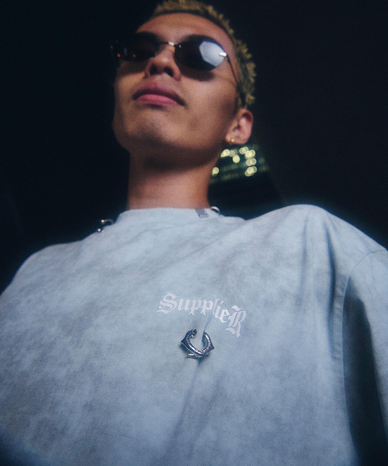 SUPPLIER/サプライヤー/【LHP EXCLUSIVE】DAMAGE PIERCED CROSS TEE