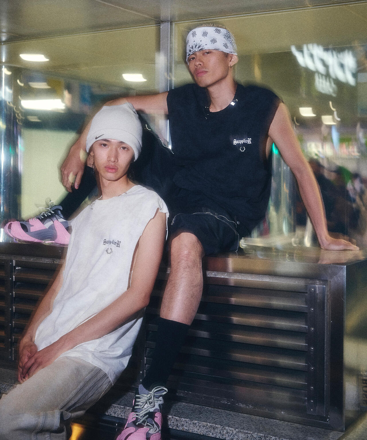 SUPPLIER/サプライヤー/【LHP EXCLUSIVE】DAMAGE PIERCED CROSS NOSLEEVE