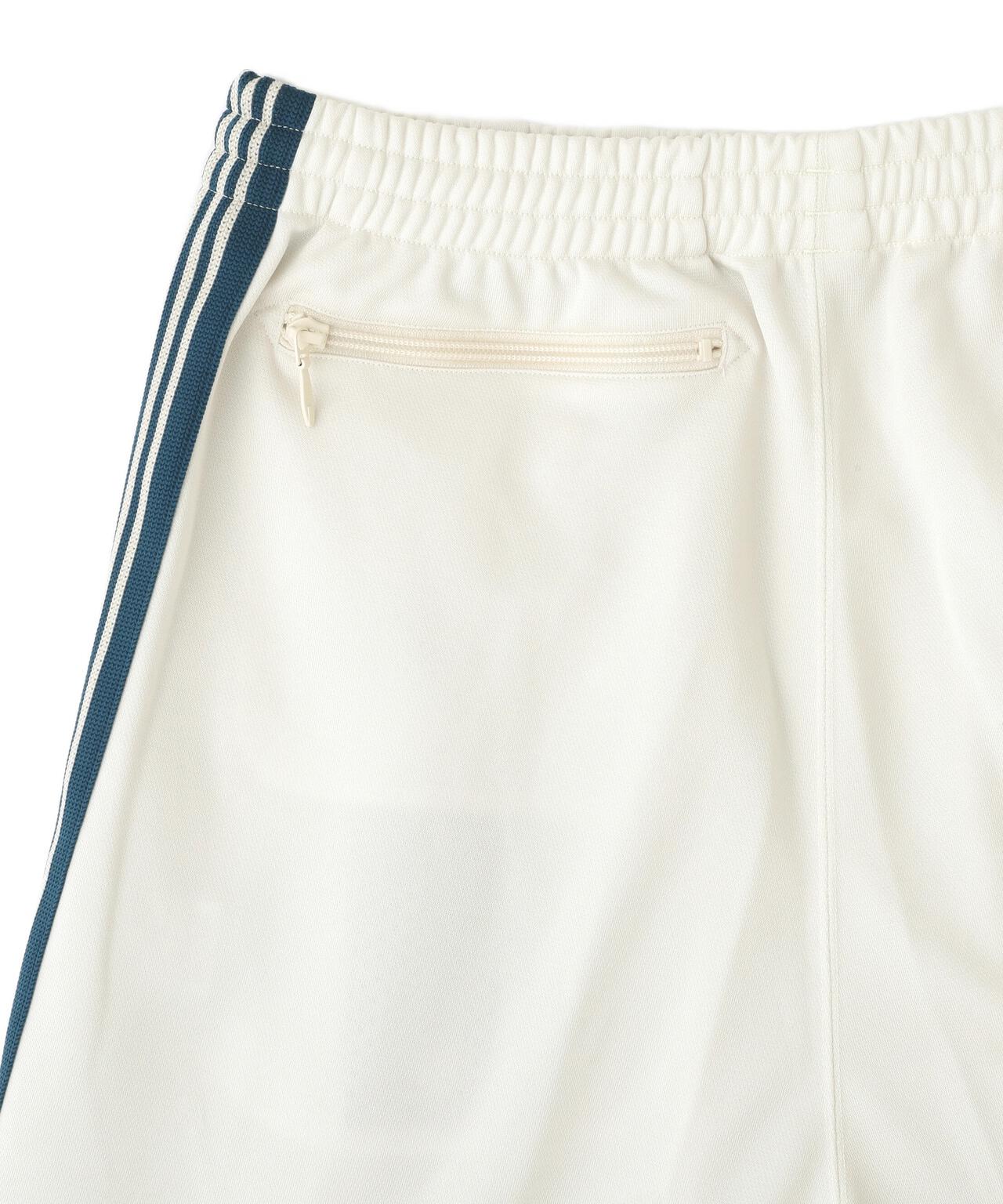 a221bc93-9cf2-53a7-abe4-bdeb331b18e2_Image