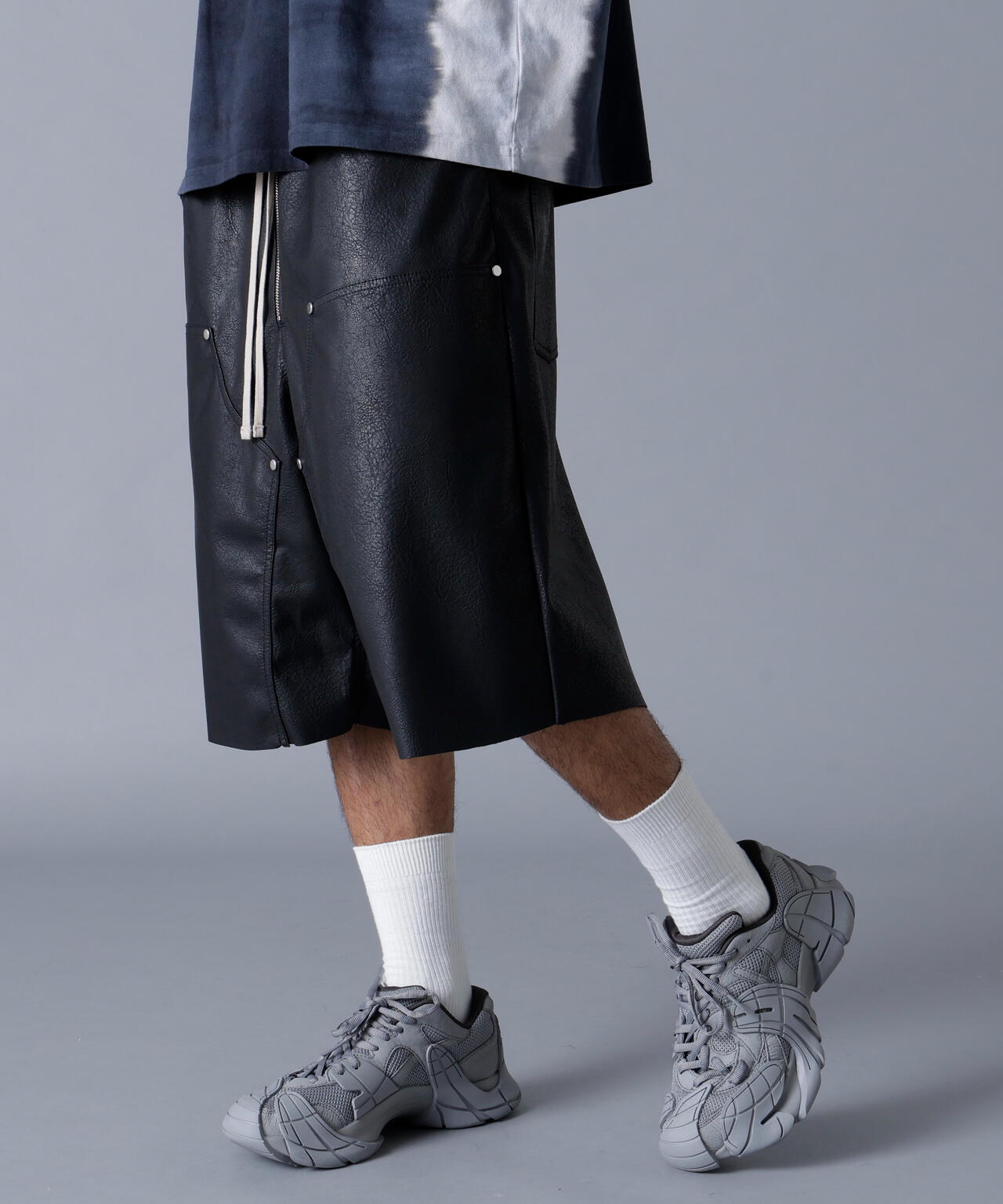 DankeSchon/ダンケシェーン/PULEATHER W-KNEE SHORTS