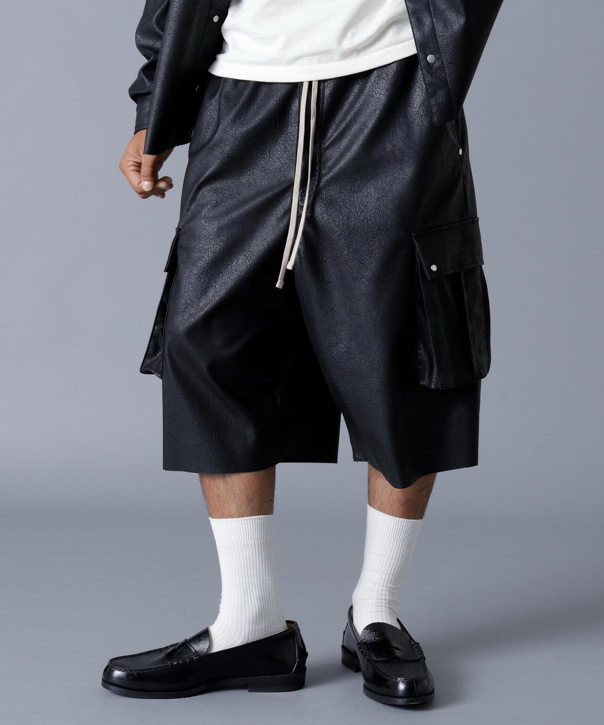 DankeSchon/ダンケシェーン/PU LEATHER CARGO SHORTS