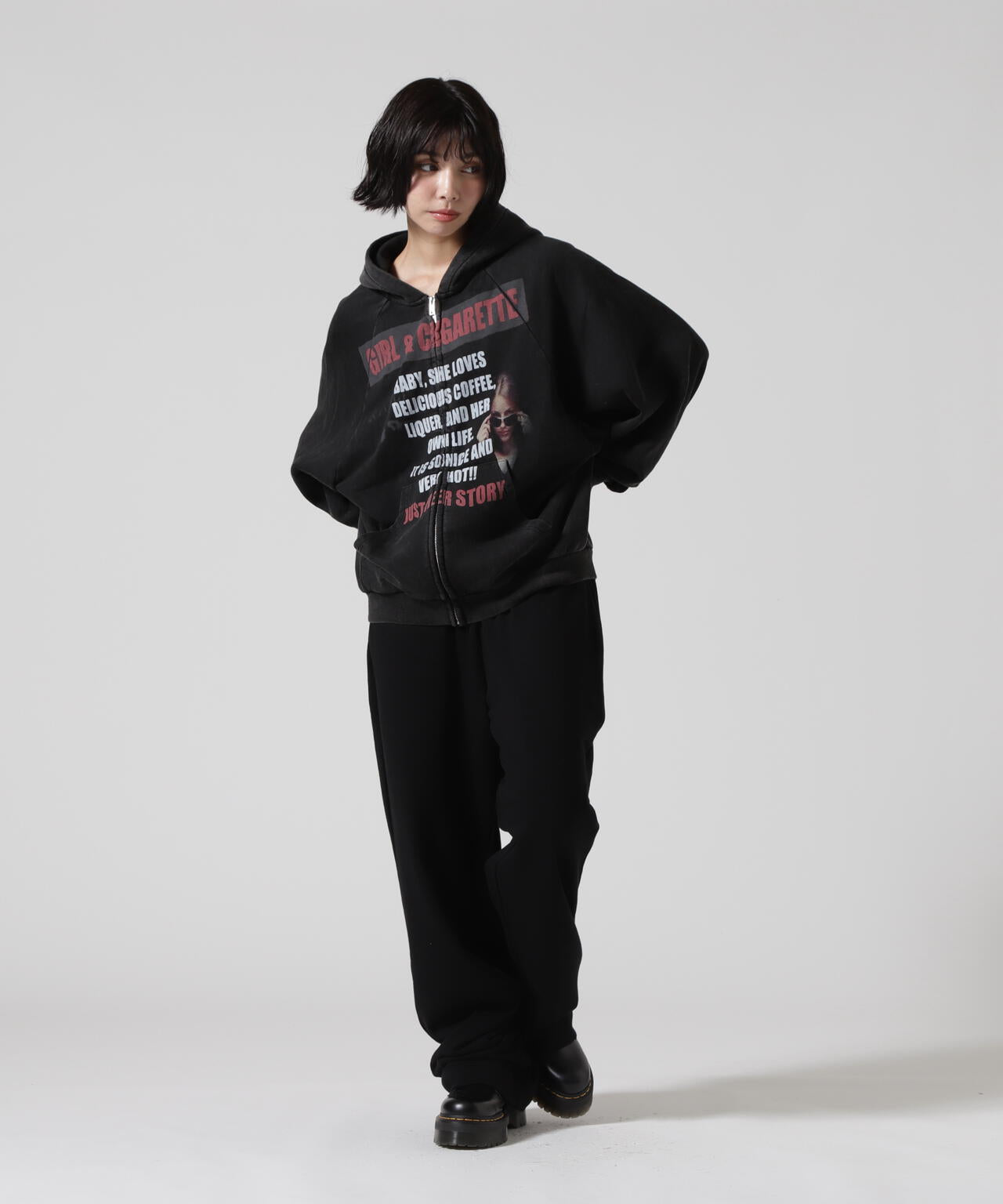 Praying/プレイング/GIRL AND CIGARETTE HOODIE