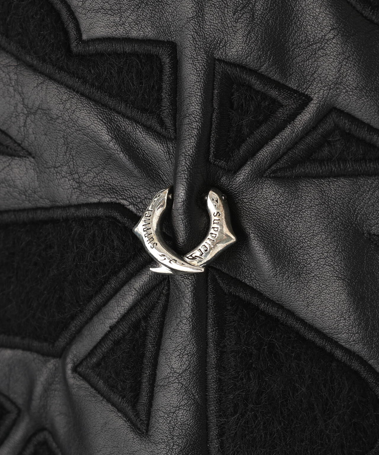 SUPPLIER/サプライヤー/TRIBAL CROSS PIERCED KNIT