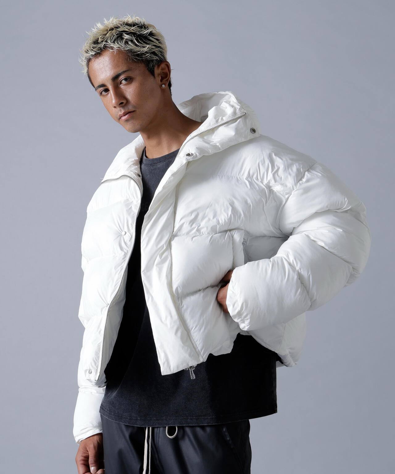 DankeSchon/ダンケシェーン/高密度NYLON HOODED BLOUSON