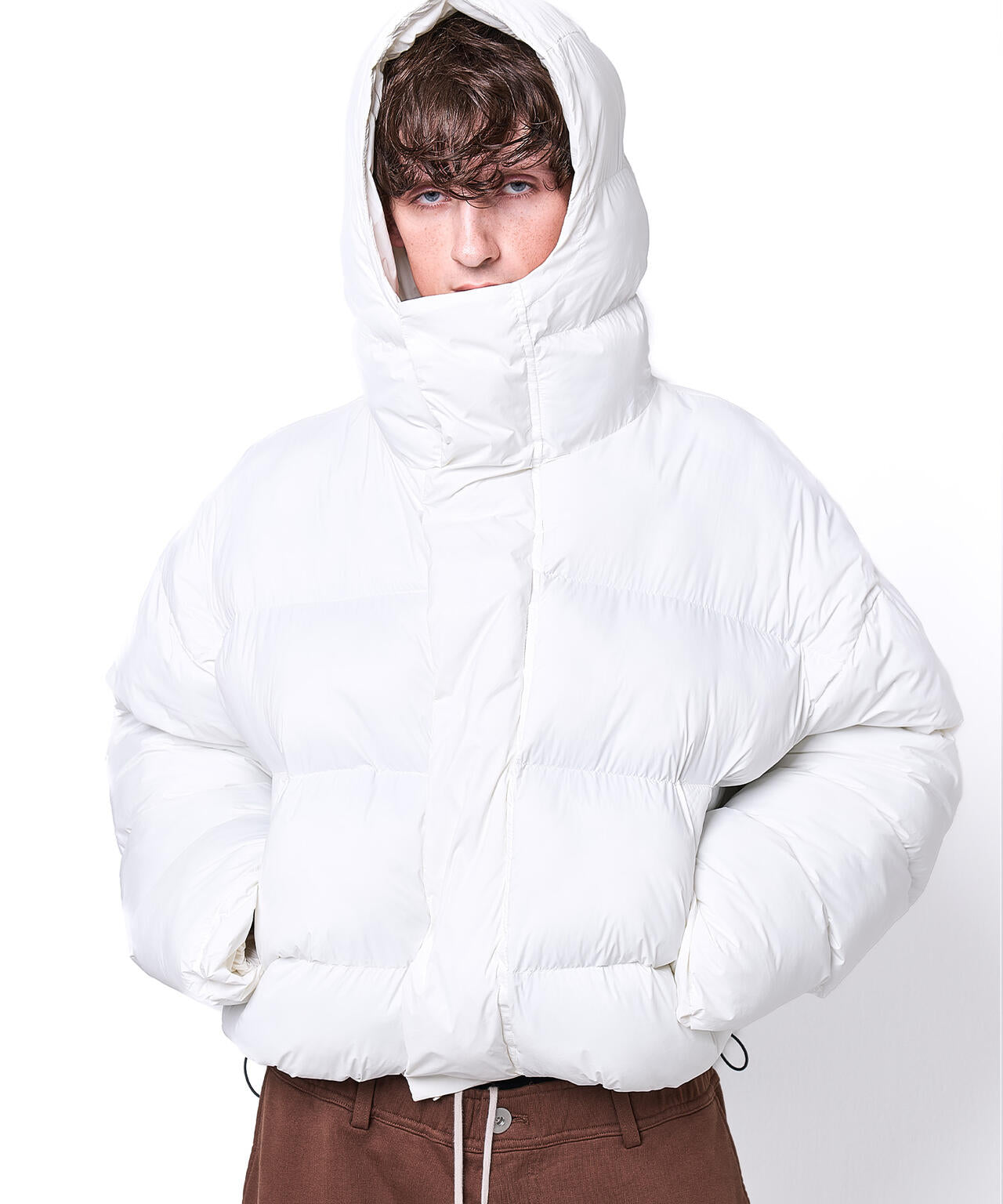 DankeSchon/ダンケシェーン/高密度NYLON HOODED BLOUSON