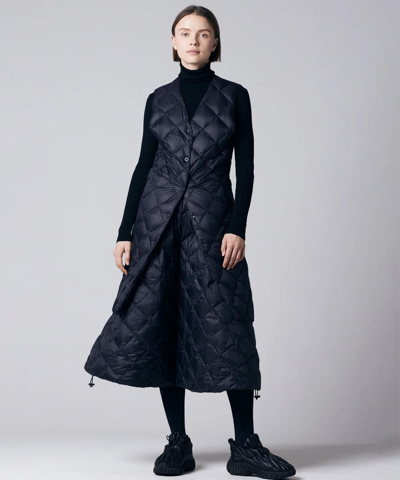 TAION/タイオン/SINGLE SNAP BUTTON V NECK LONG DOWN GILET【WOMEN】