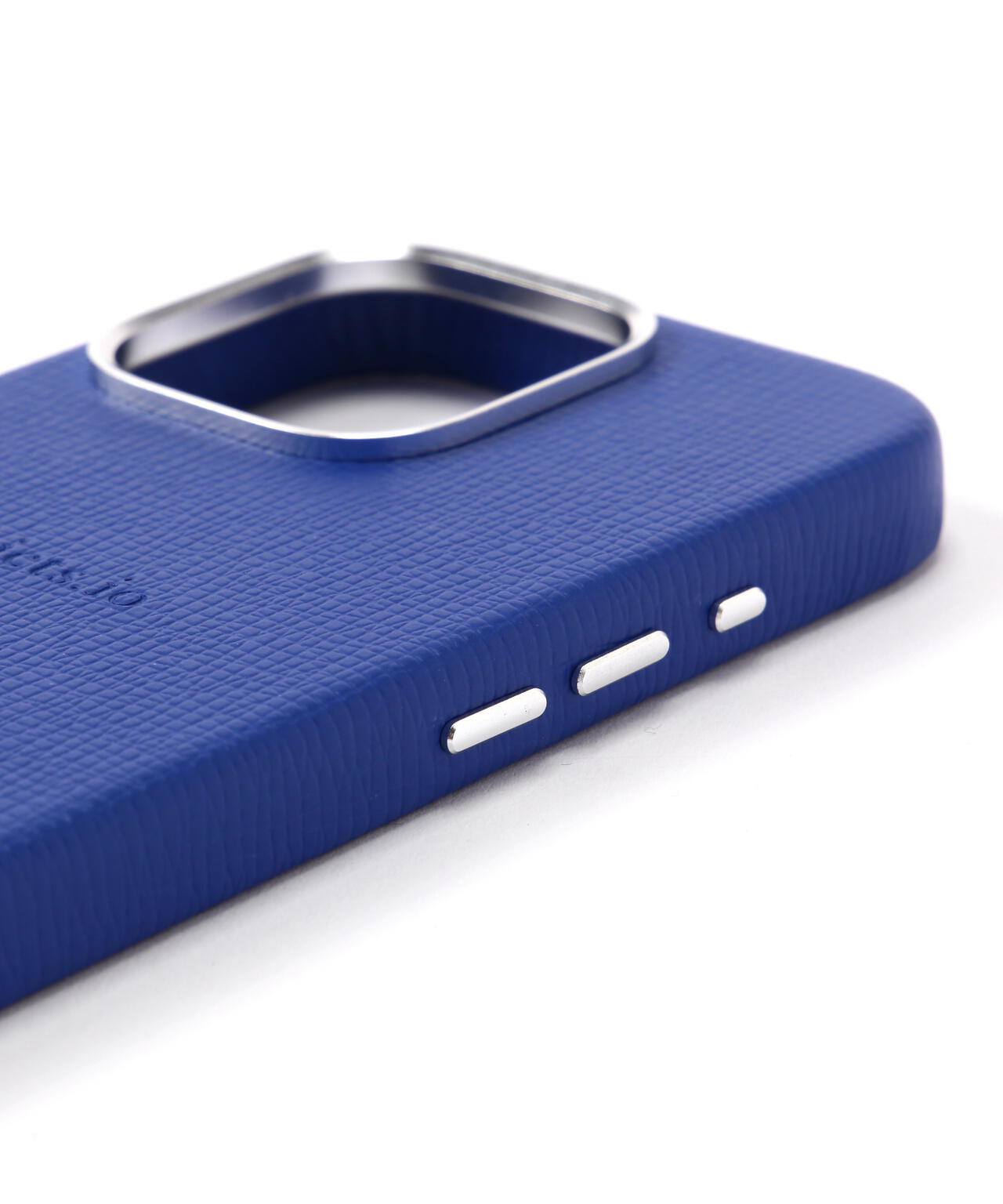 objcts.io/オブジェクツアイオー/iPhone CARABINER LEATHER CASE - iPhone16 Pro