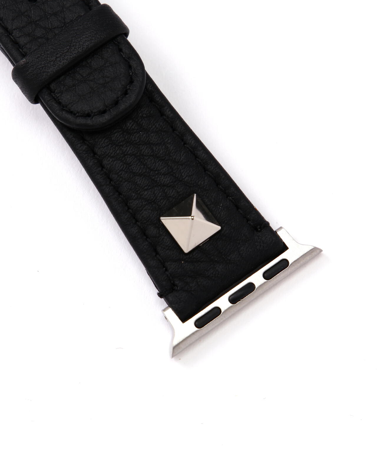 objcts.io/オブジェクツアイオー/LEATHER HYBRID BAND SILVER STUDS - Apple Watch