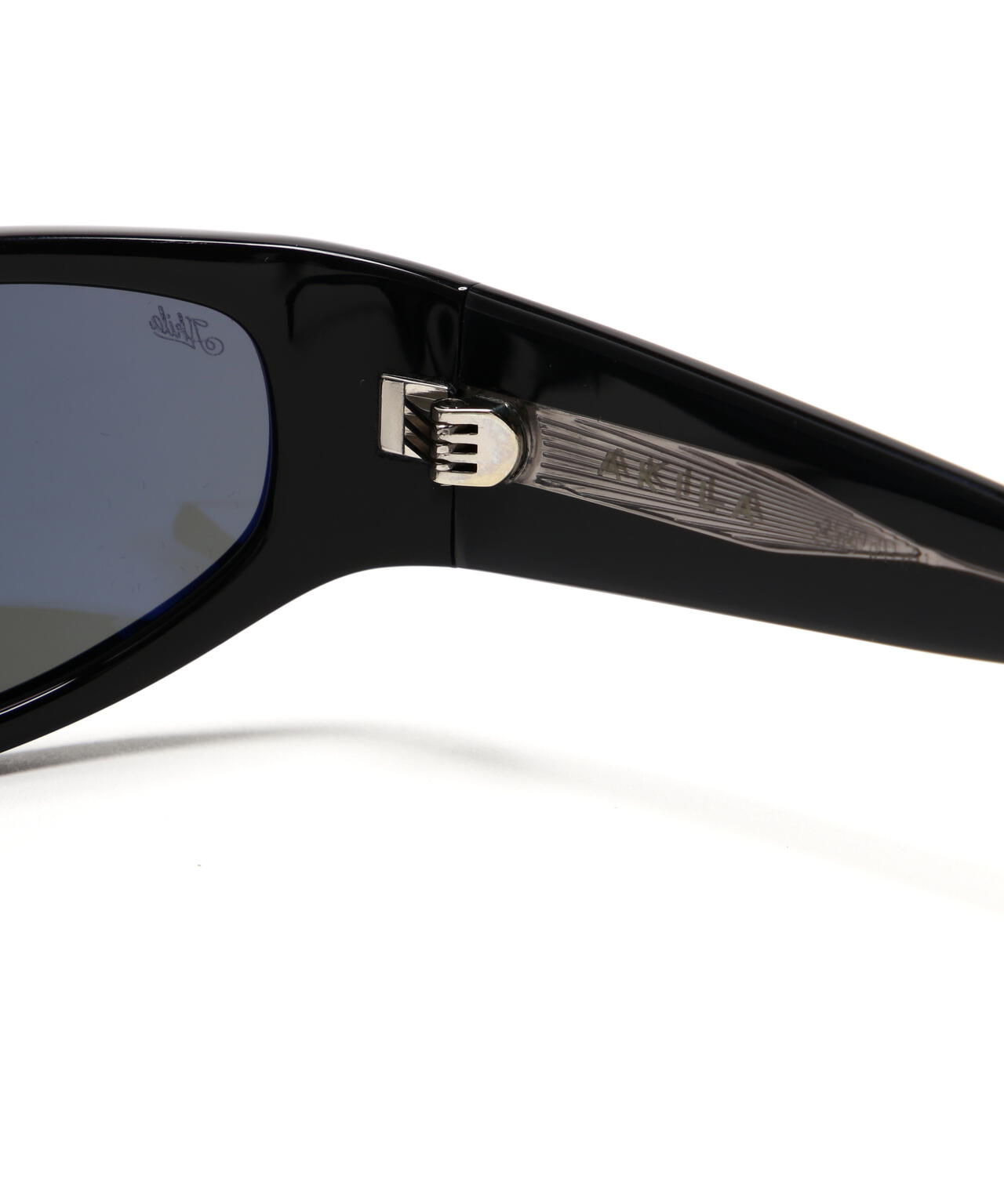 AKILA/アキラ/VEIL