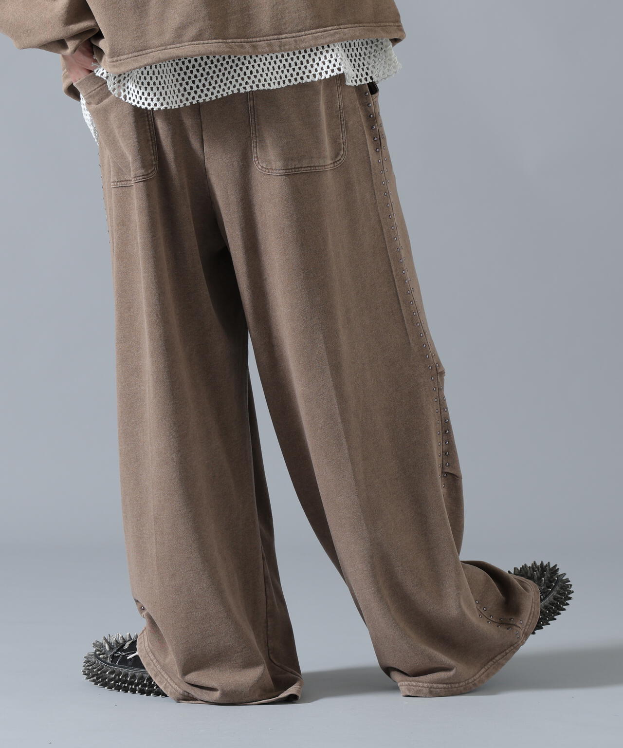 【WEB&DEPOT限定】DankeSchon/ダンケシェーン/STUDS SWEAT PANTS