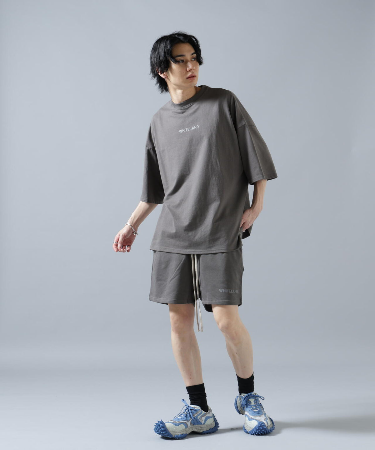 H:180cm C:88cm W:69cm H:90cm 着用サイズ:L