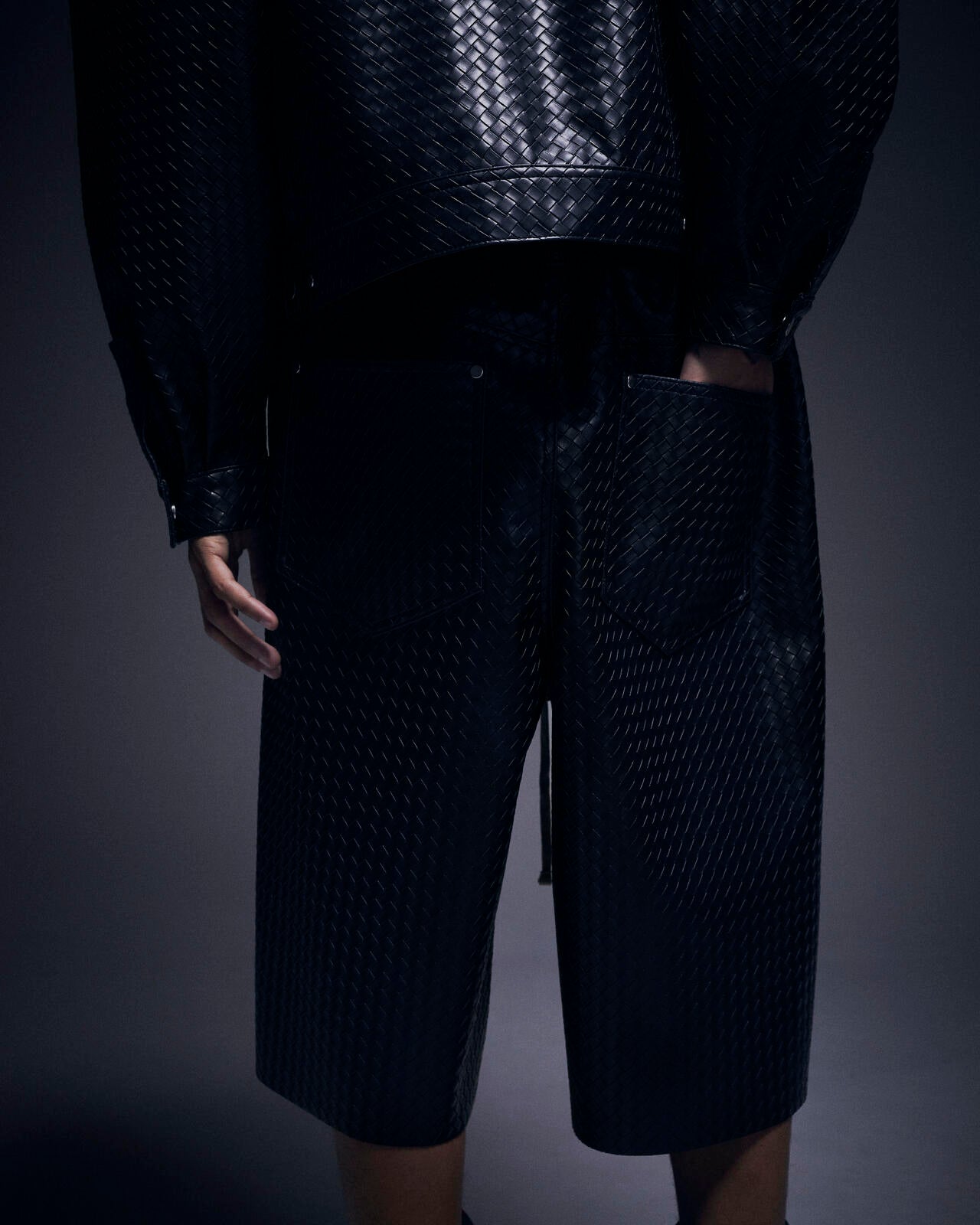 DankeSchon/ダンケシェーン/WOVEN FAUX LEATHER SHORTS
