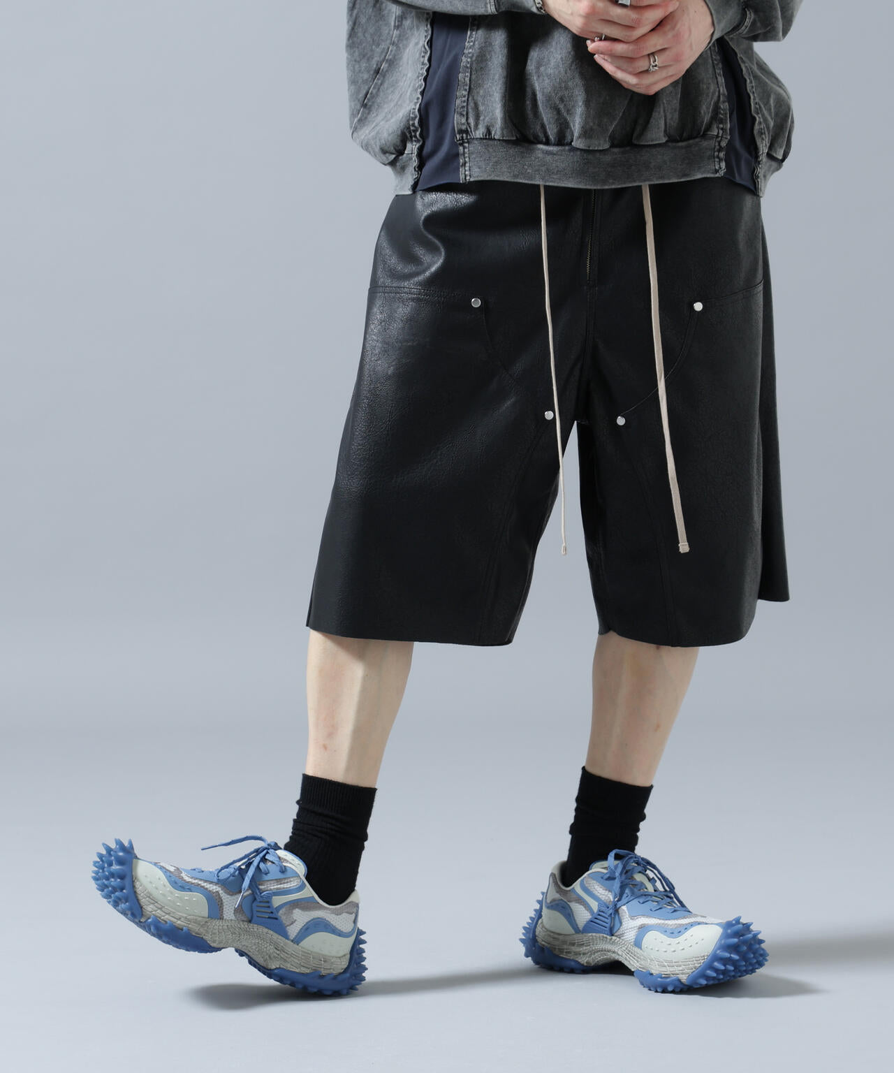DankeSchon/ダンケシェーン/PULEATHER W-KNEE SHORTS