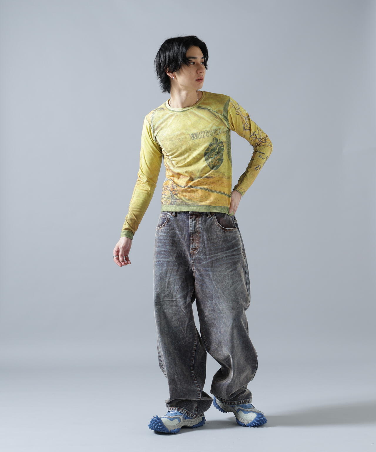 H:180cm C:88cm W:69cm H:90cm 着用サイズ:F