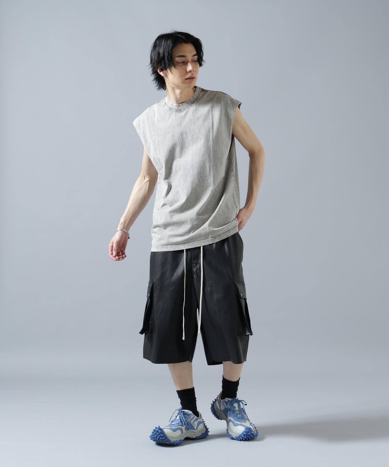 H:180cm C:88cm W:69cm H:90cm 着用サイズ:L