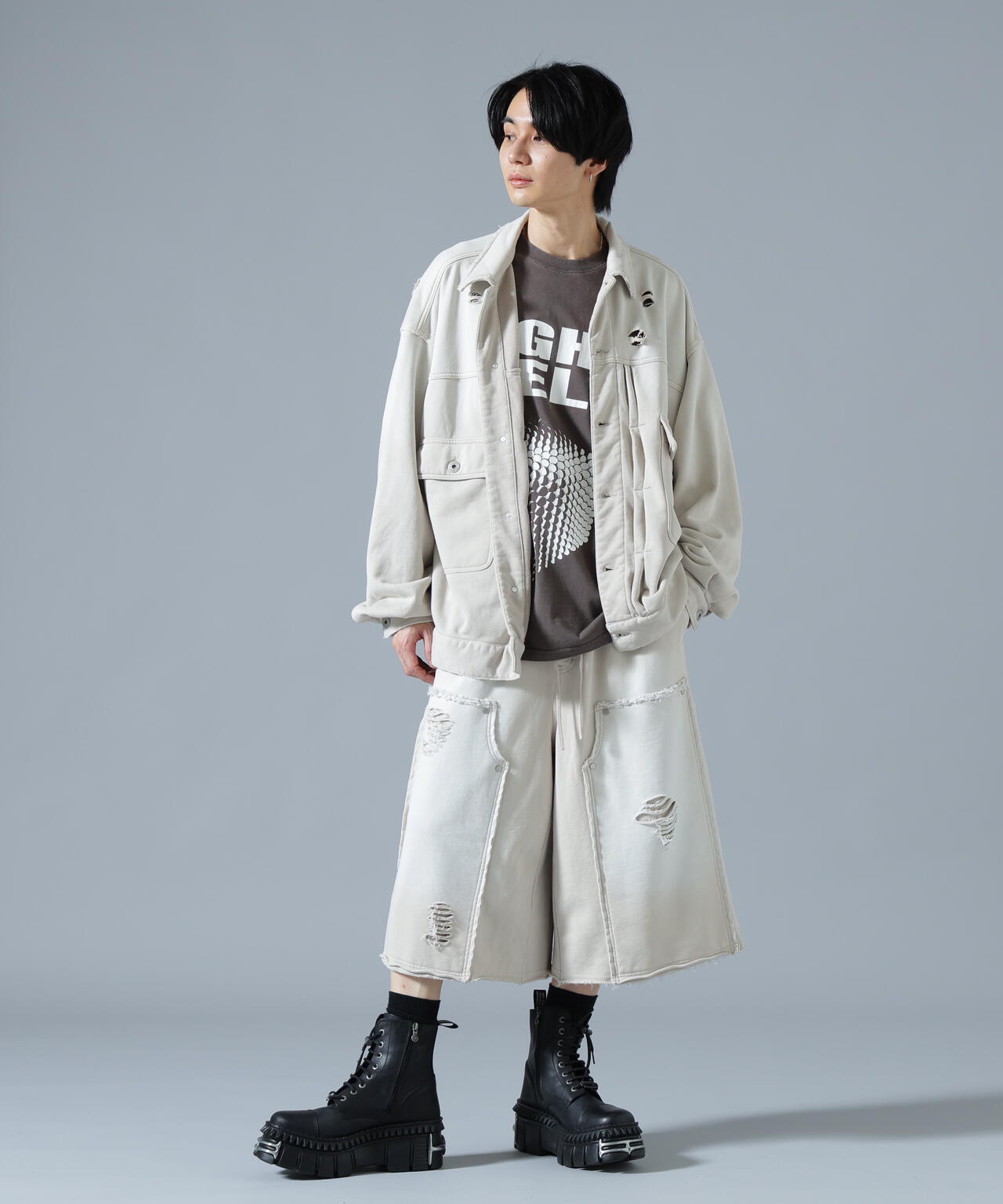 H:180cm C:88cm W:69cm H:90cm 着用サイズ:L