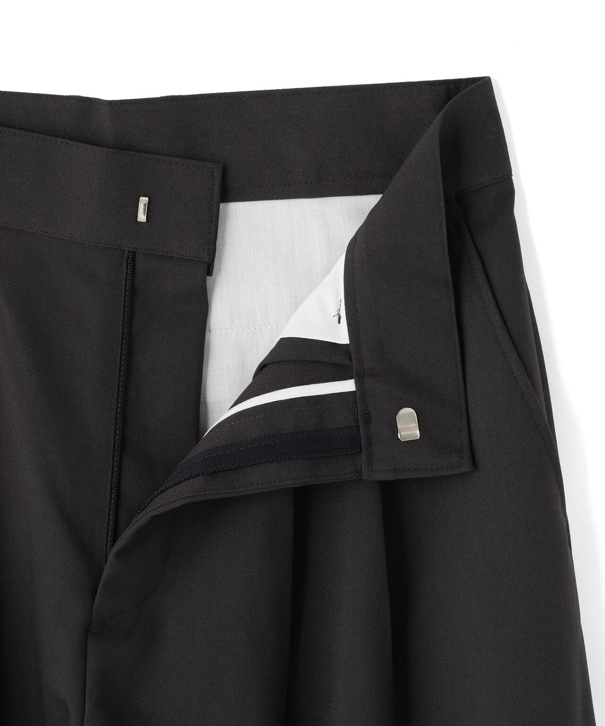 SIS/エスアイエス/Loose Fit Slacks