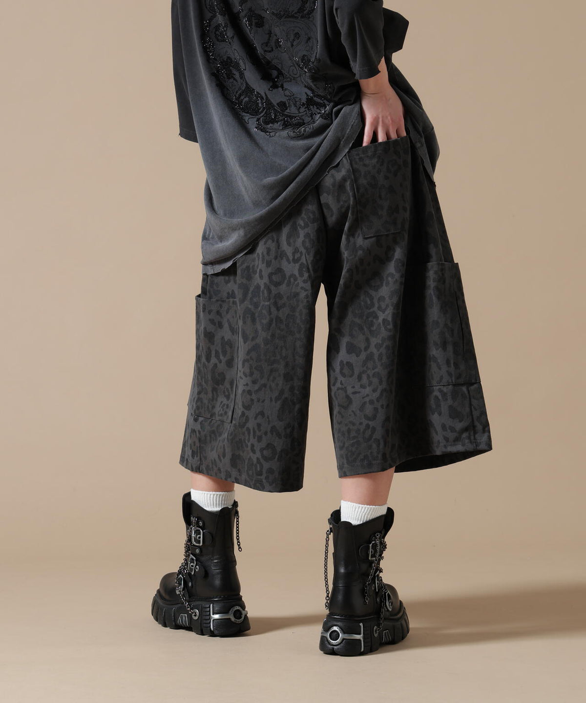 SIS/エスアイエス/Leopard Short Pants