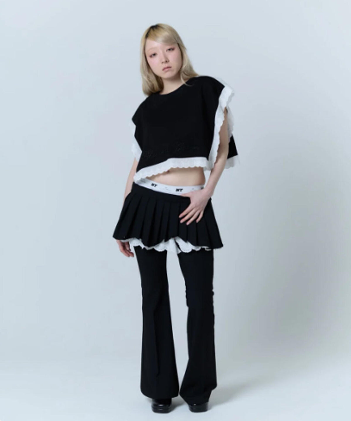 neith./ネイス/Destroyed Flare Trousers