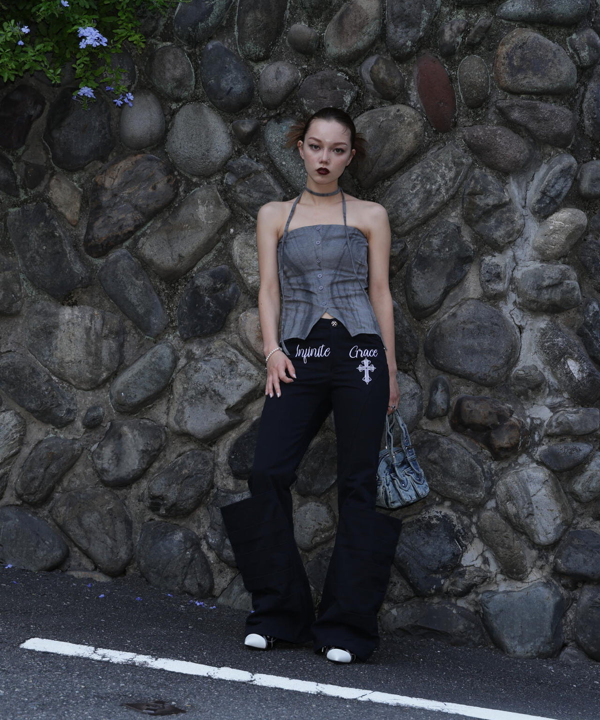 MAVYTH/メヴィス/CROSS FLARE TUCK PANTS
