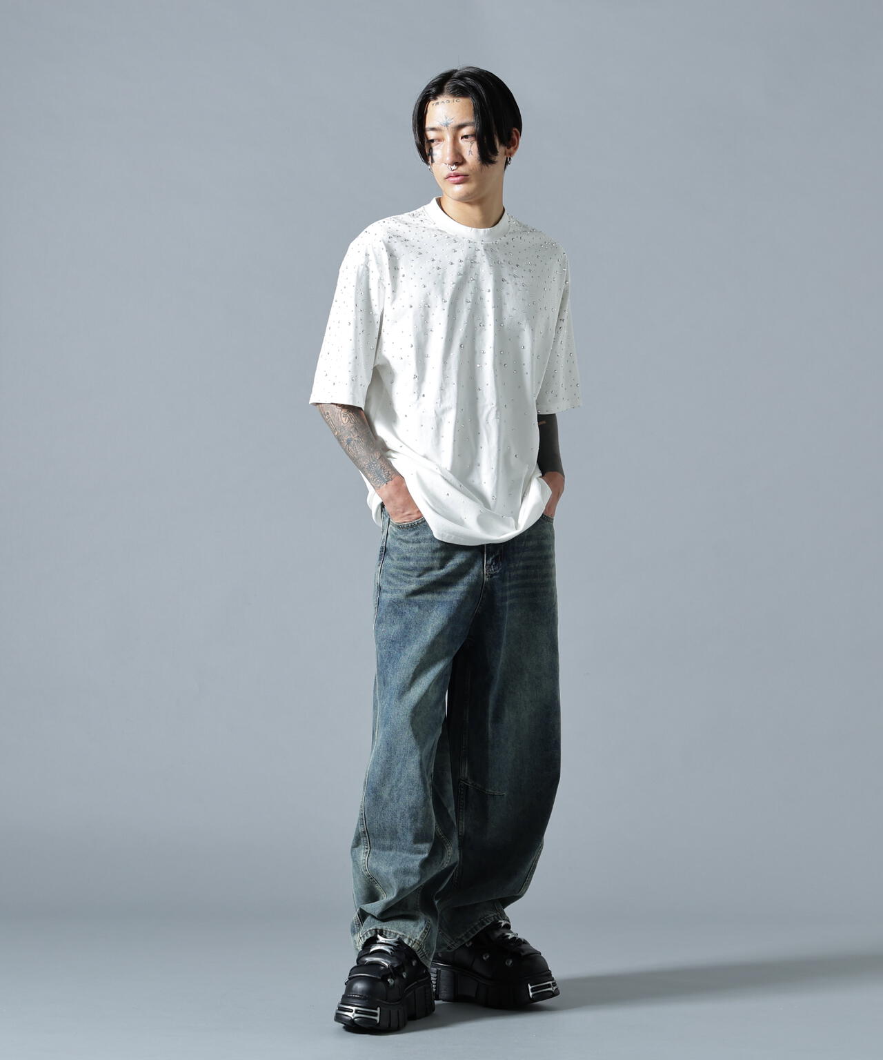 180cm B:87 W:66 H:84 着用サイズ:L