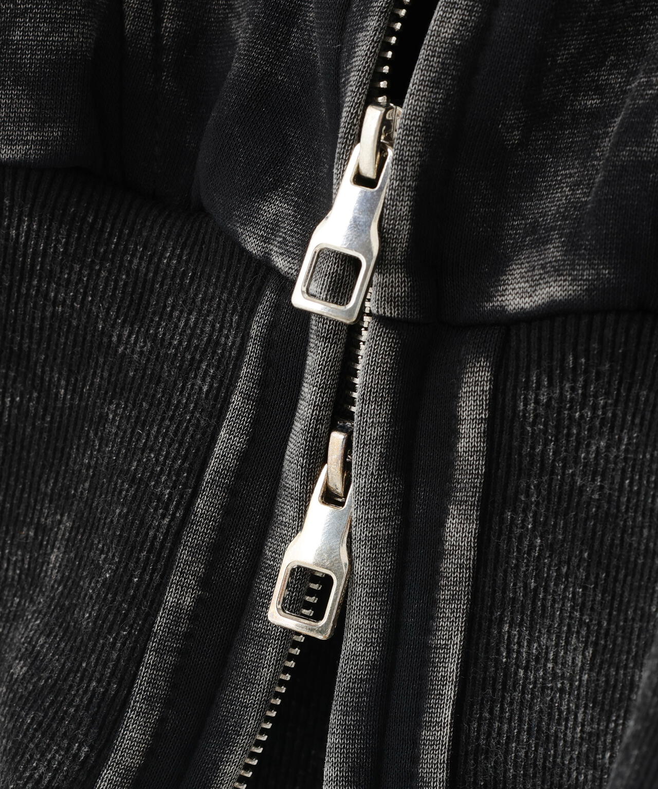 MAVYTH/※ACID WASH ZIP UPHOODIE