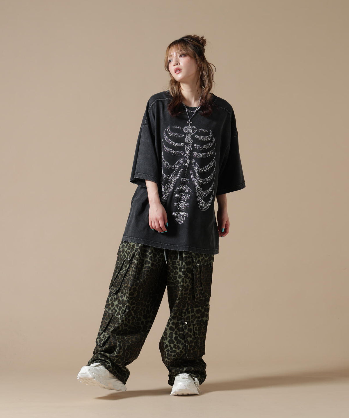 DankeSchon/ダンケシェーン/BRUST RHINESTONE BONE TEE