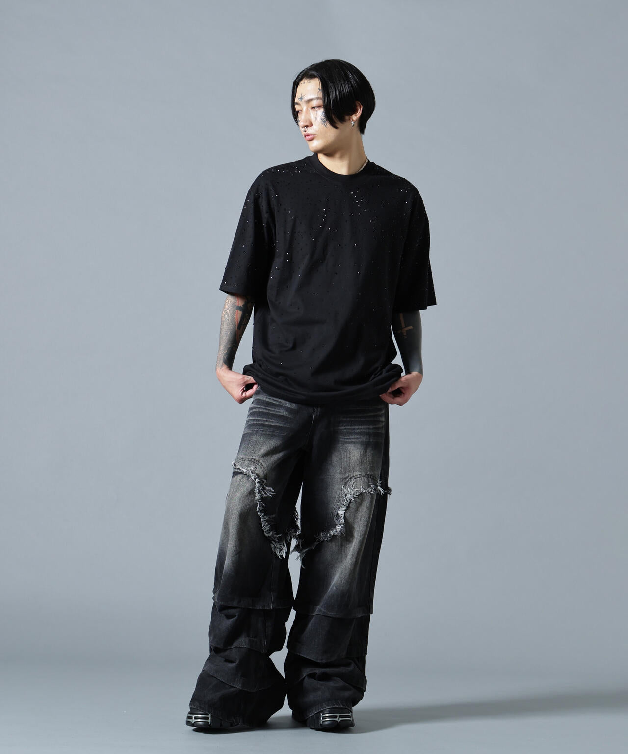 180cm B:87 W:66 H:84 着用サイズ:L