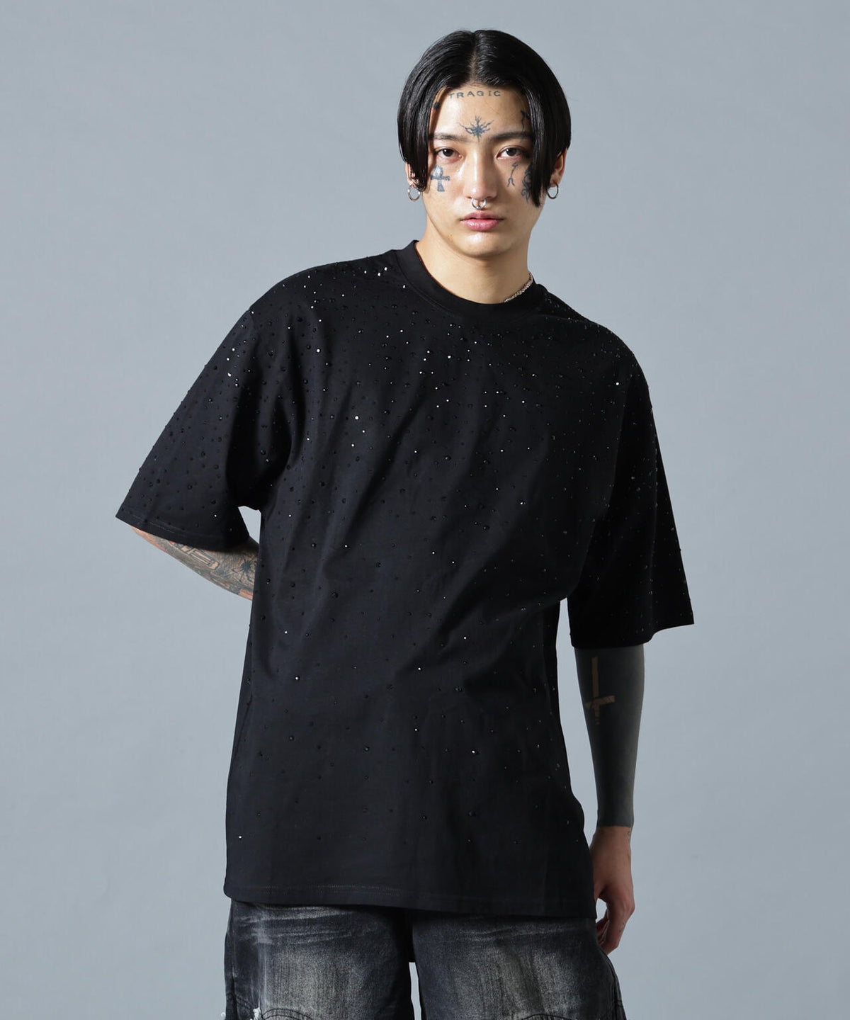 180cm B:87 W:66 H:84 着用サイズ:L
