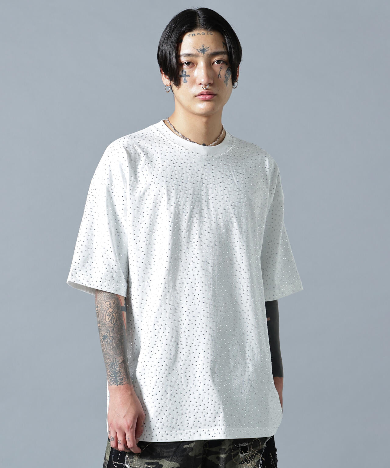 180cm B:87 W:66 H:84 着用サイズ:L