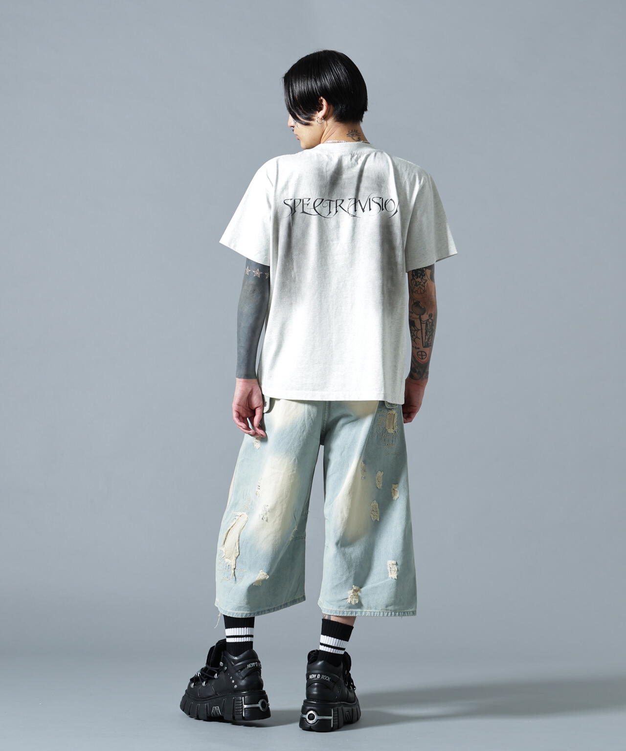 180cm B:87 W:66 H:84 着用サイズ:L