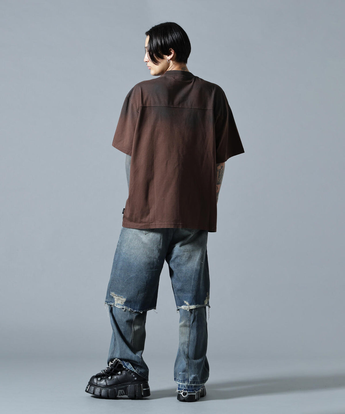 180cm B:87 W:66 H:84 着用サイズ:L