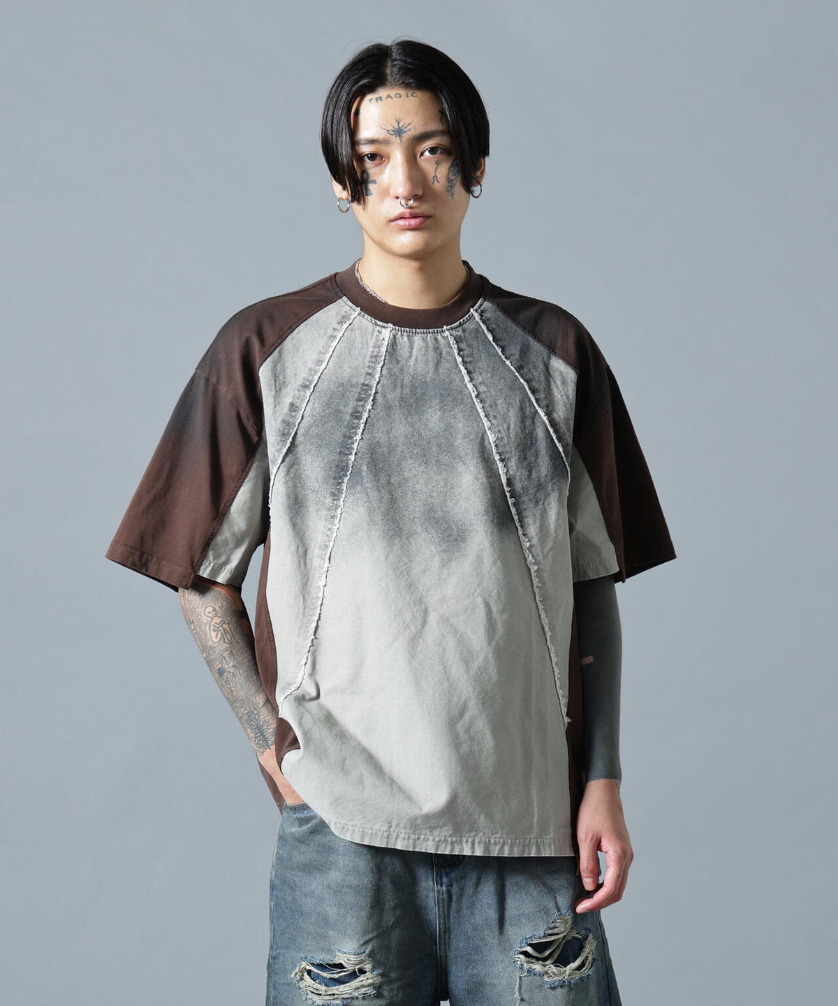 180cm B:87 W:66 H:84 着用サイズ:L