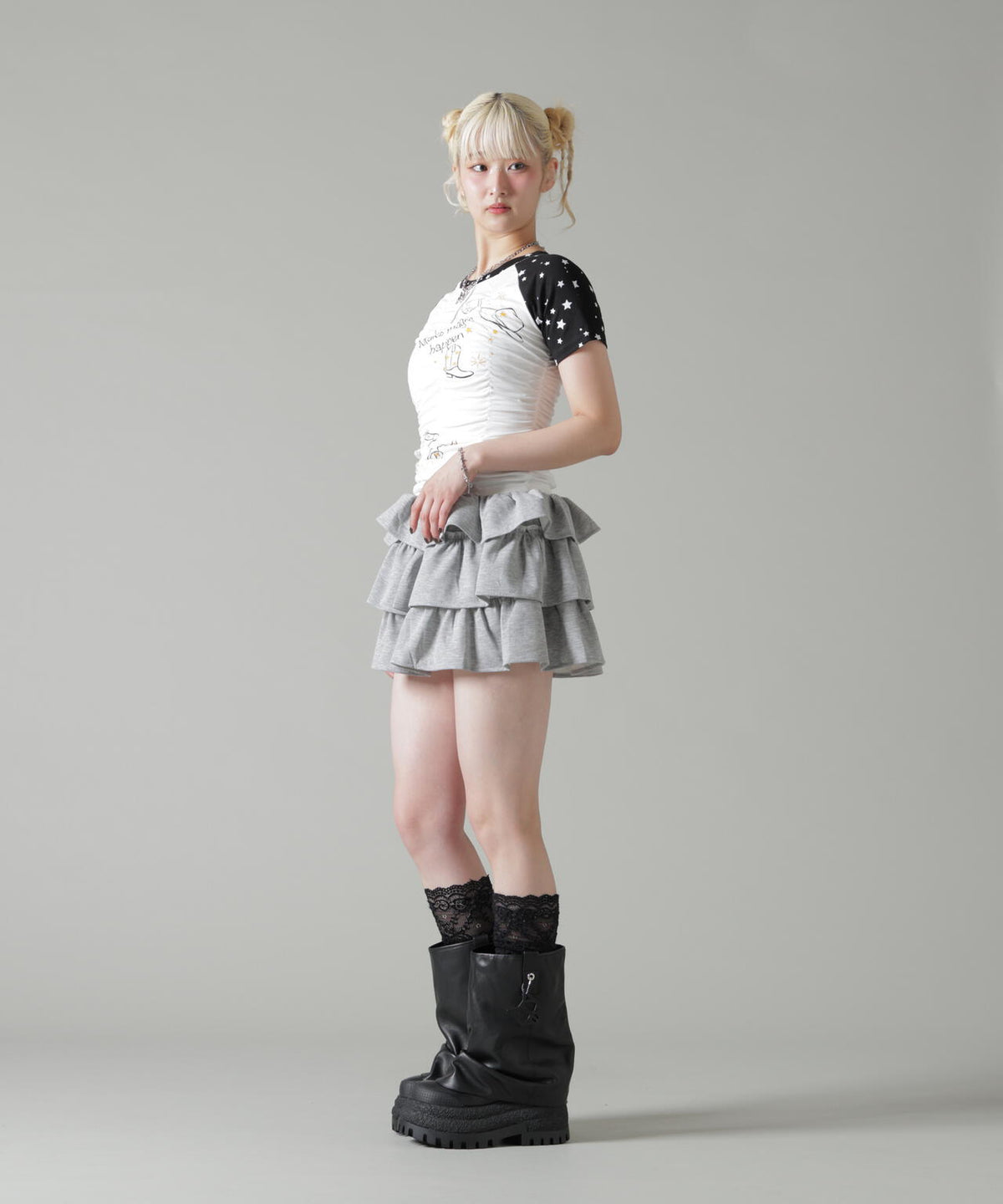 H:169cm B:79cm W:69cm H:89cm 着用サイズ:S