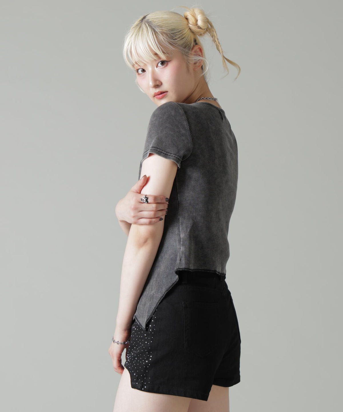 MAVYTH/メヴィス/FRONT ZIP SHORT TOPS