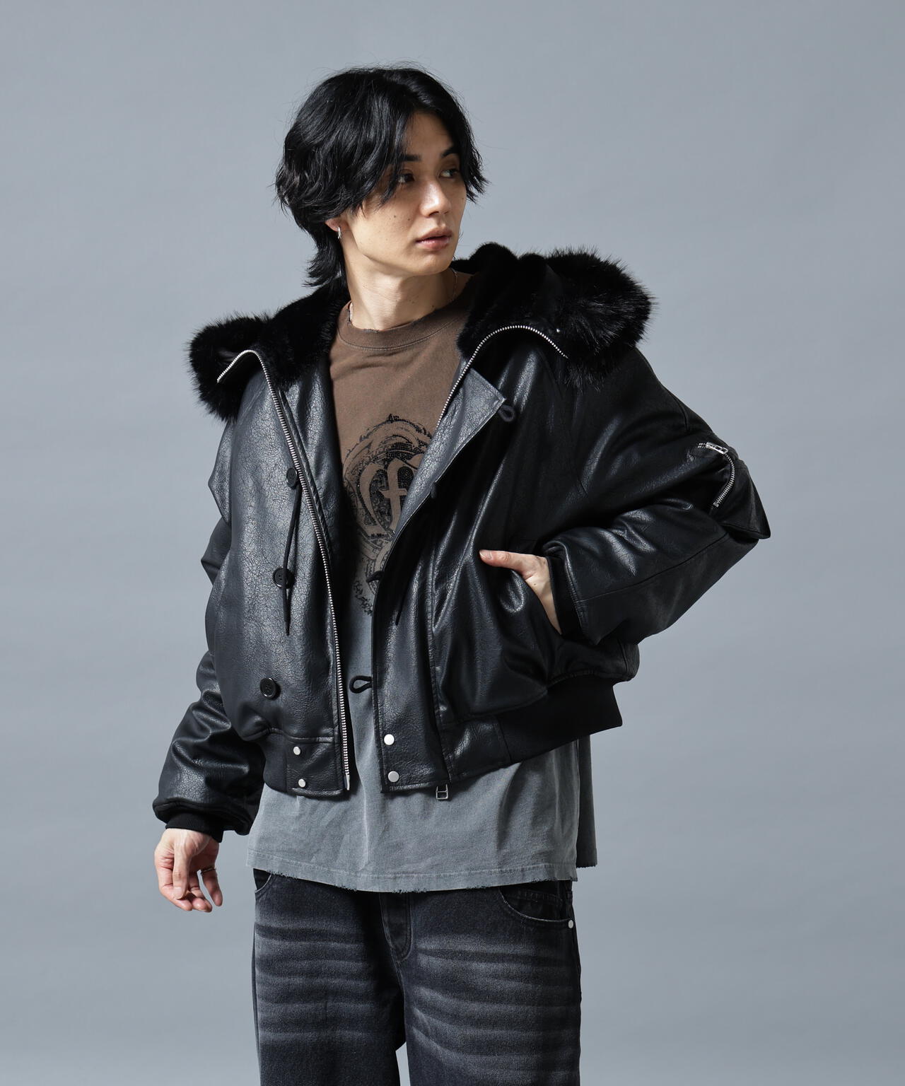 H:180cm C:88cm W:69cm H:90cm 着用サイズ:L