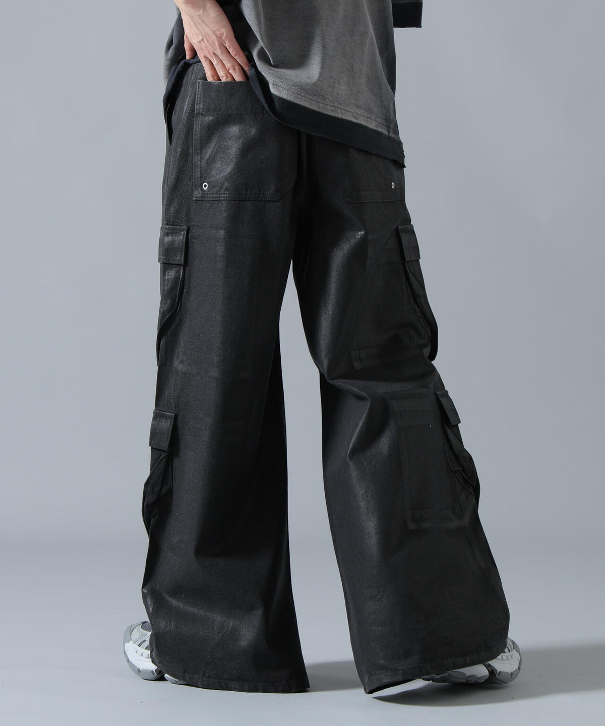 DankeSchon/ダンケシェーン/11oz RABBER COATED FLARE CARGO PANTS