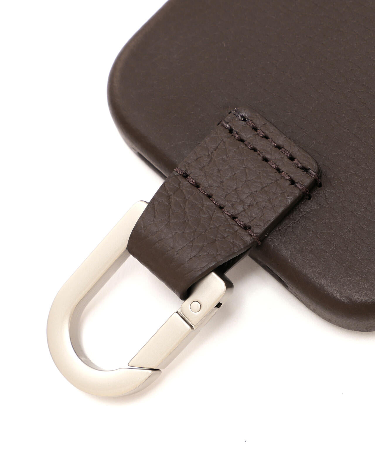 objcts.io/オブジェクツアイオー/カラビナ付きiPhoneケース【iPhone16対応】