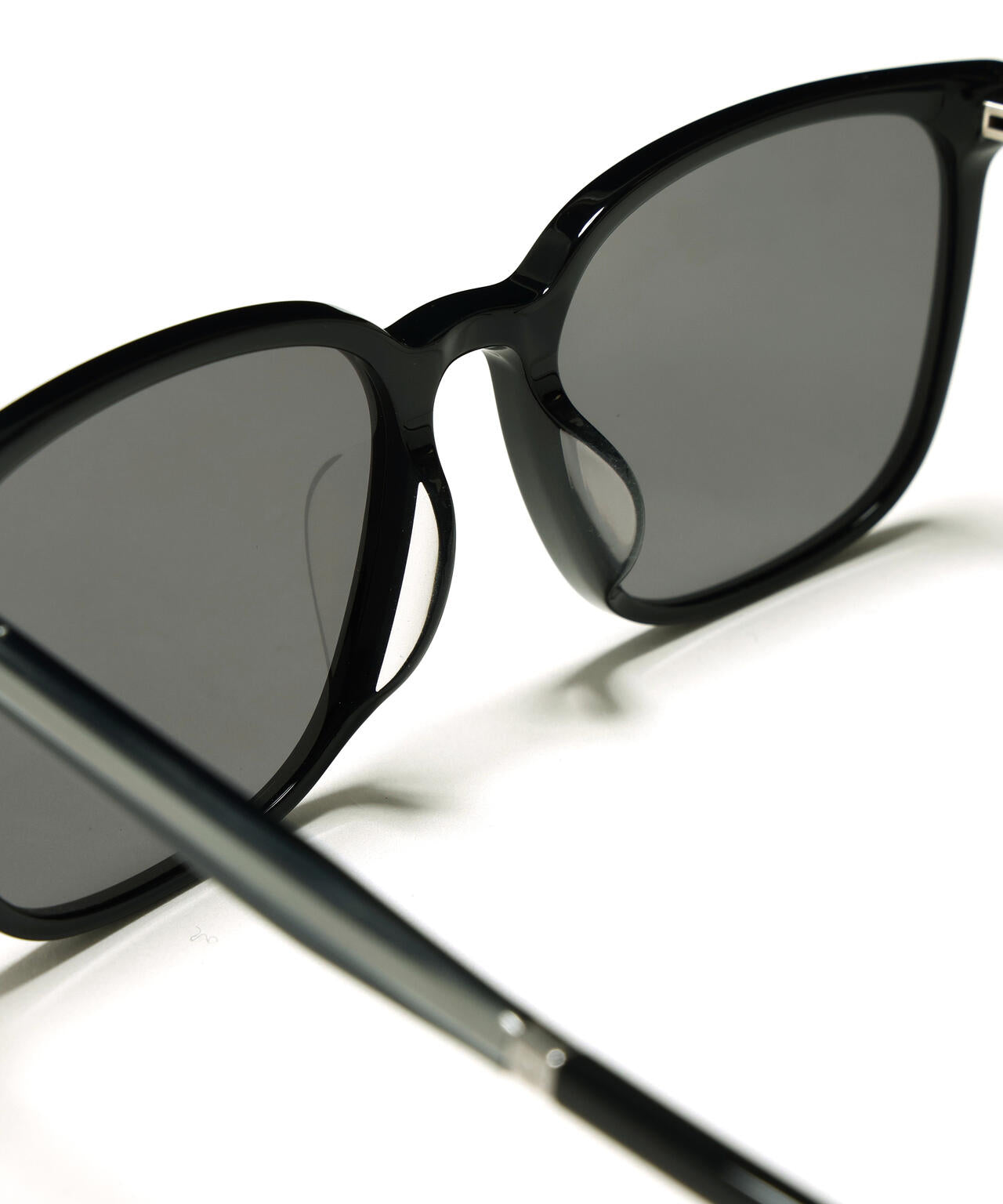 CalvinKlein/カルバンクライン/Sunglasses