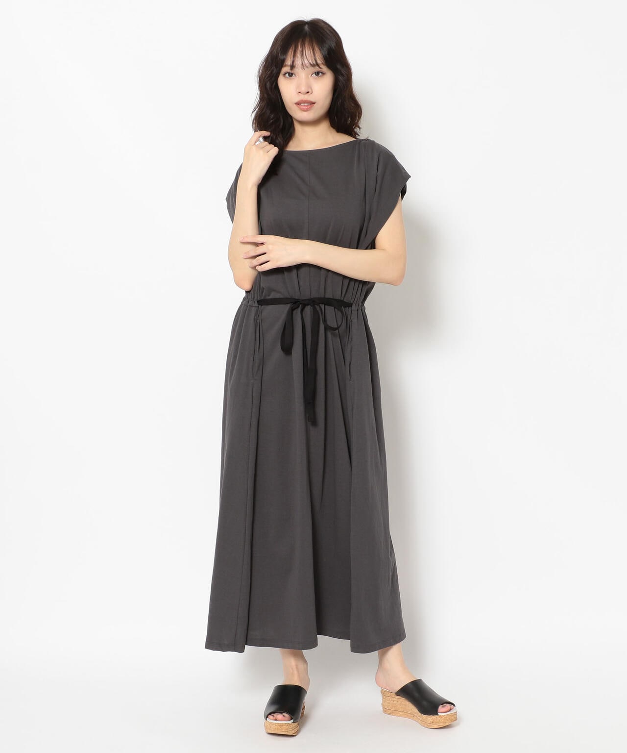 DROIT BELLO(ドロイトベロ)ボリュームカットワンピース