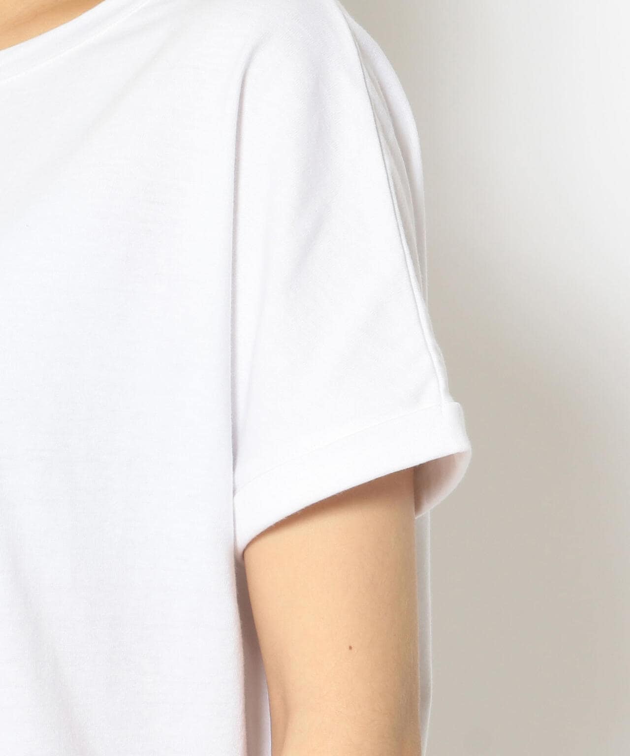DROIT BELLO(ドロイトベロ)シンプルTシャツ