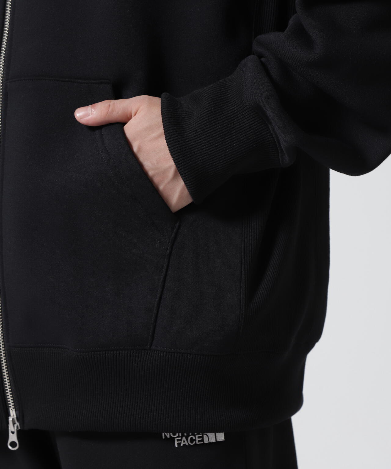 THE NORTH FACE(ザ・ノースフェイス) Square Logo Full Zip スクエアロゴフルジップ NT62232