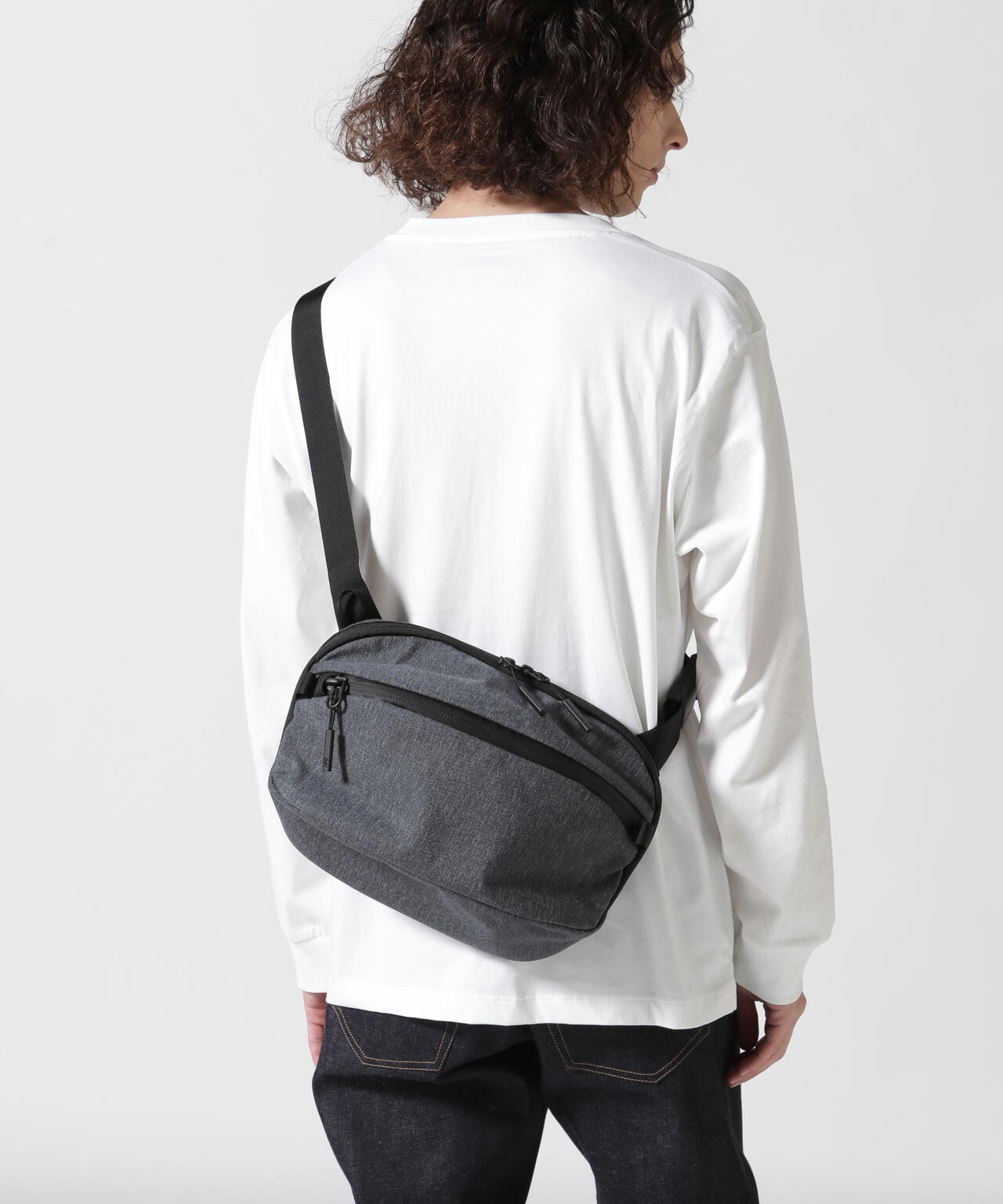 Aer(エアー)Day Sling 3 Max GRAY