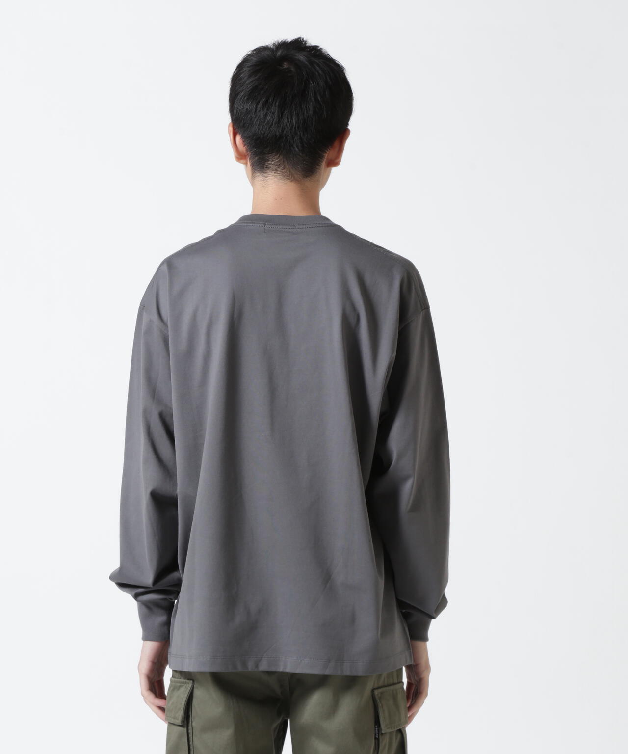 ON THE TURF(オン ザ ターフ)BACKSIDE TEE
