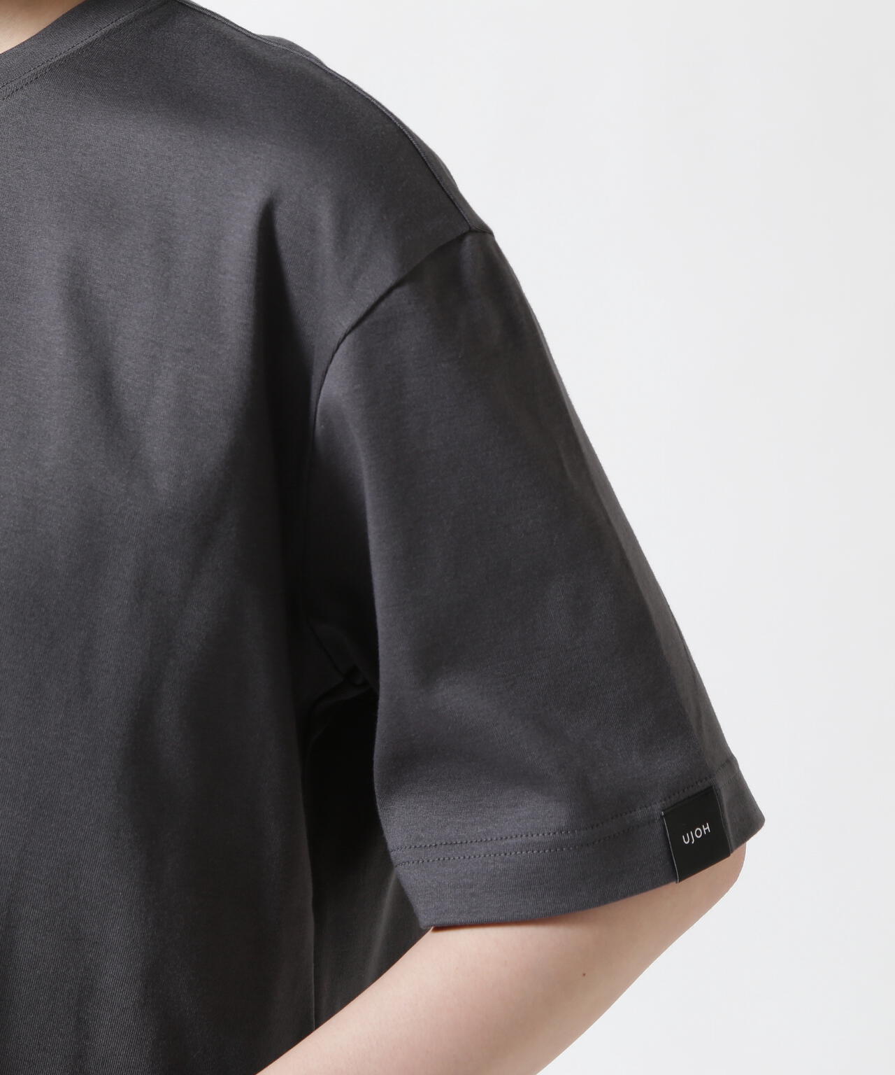 UJOH(ウジョー) 別注Curve Hem Half Sleeve Tシャツ