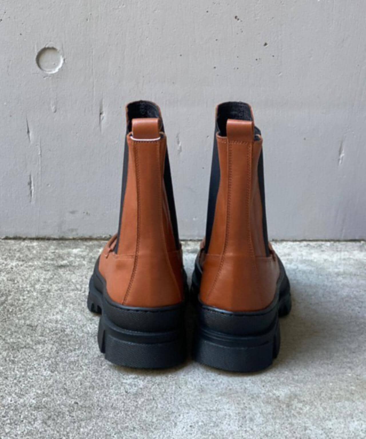 33dd2b93-4d54-5015-900f-f46658776392_Image